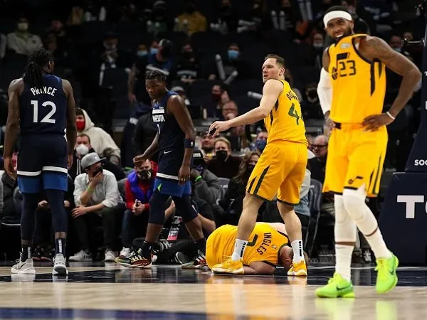 Utah Jazz harap-harap cemas soal kondisi cedera dari Joe Ingles.