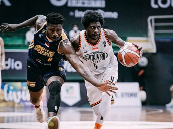 NSH Berikan Kekalahan Telak untuk Satya Wacana