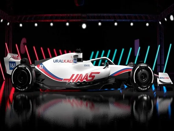 TIm Haas F1 resmi perkenalkan mobil anyar.