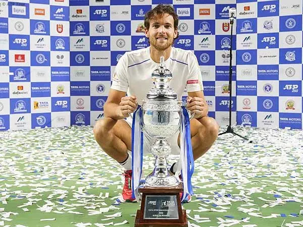 Joao Sousa kukuhkan diri sebagai juara di Pune musim 2022