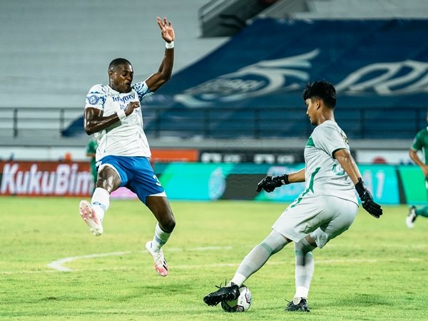 Bruno Doyan Buang Peluang, Pelatih Persib Minta Lebih Efektif