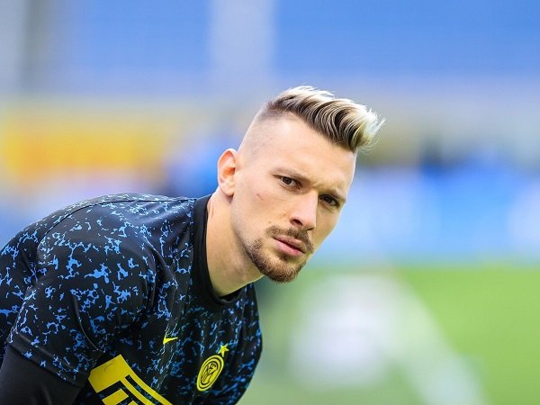 Handanovic Takut Dengan Kemampuan Ionut Radu!