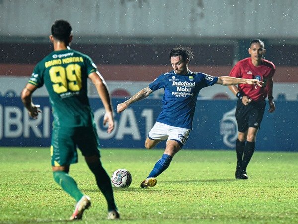 Waktu Persiapan Terbatas, Marc Klok Andalkan Motivasi Tinggi