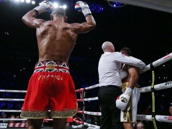 Kell Brook Pukul KO Amir Khan di Ronde Keenam