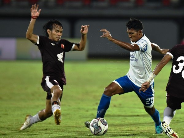 Pelatih PSM Sayangkan Timnya Kecolongan Di Awal Pertandingan