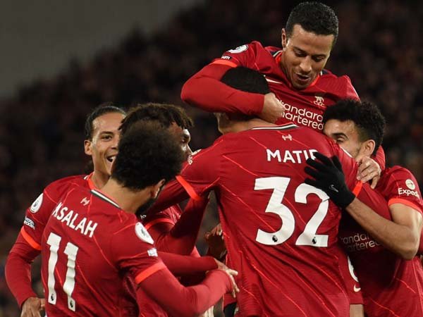 Liverpool Tampil 'Biasa Saja' Meski Berhasil Permalukan Leeds