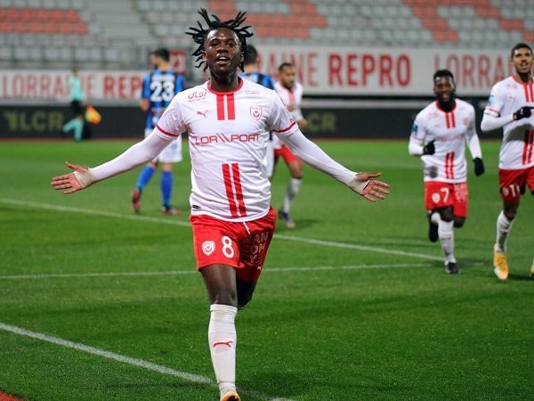 Milan Ingin Ganti Bakayoko Dengan Starlet Nancy Warren Bondo