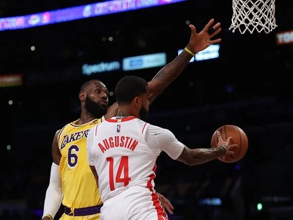 DJ Augustin harus menolak beberapa tim demi bergabung dengan Lakers.