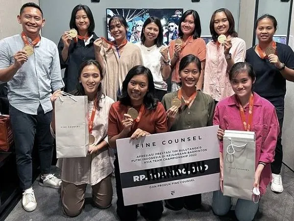 Greysia Polii Bagi Bonus 100 Juta Untuk Pemenang Kejuaraan Beregu Asia 2022