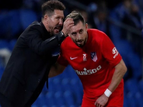 Segera Hengkang, Simeone Masih Terus Jadikan Herrera Starter