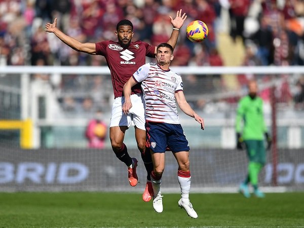 Milan Masih Buru Gleison Bremer, Torino Pasang Harga