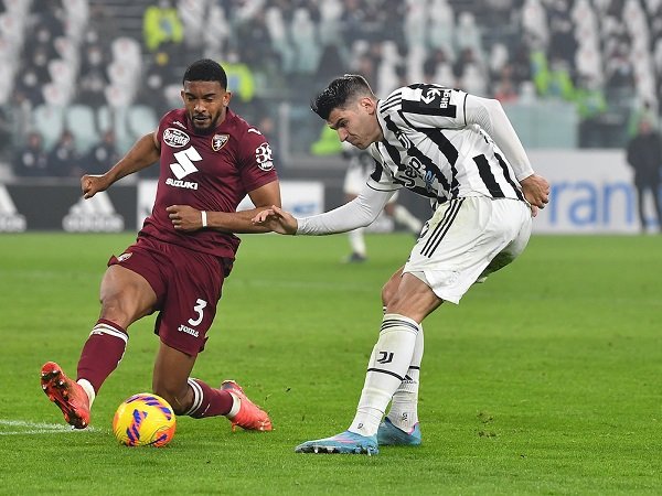 Pimpin Perburuan, Bremer Hanya Alternatif Milan Untuk Botman