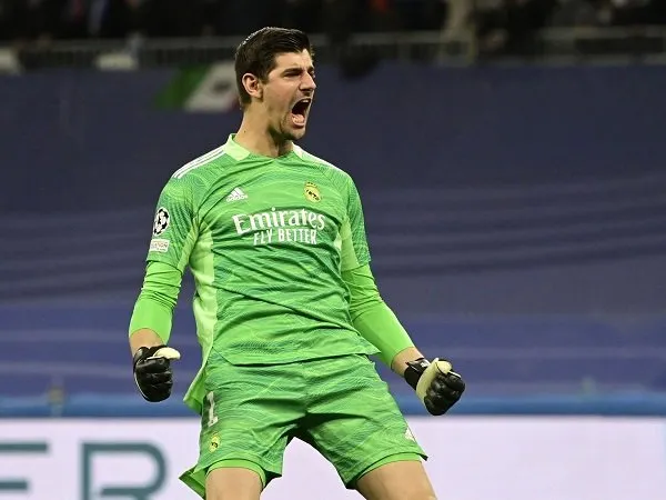 Thibaut Courtois adalah kiper terbaik dunia, menurut Carlo Ancelotti.