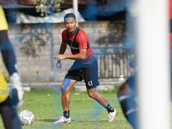 Pemain senior Arema FC, Dendi Santoso