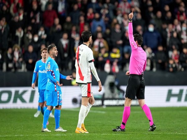 Ini Alasan Angel Correa Diganjar Kartu Merah Kontra Rayo Vallecano