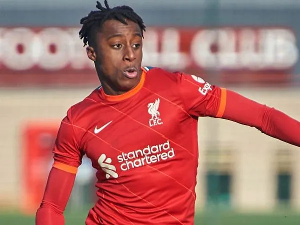 Bintang Muda Liverpool Masih Setia Bela Inggris