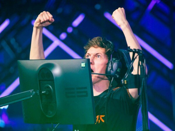 Menang Comeback atas M3C, Fnatic Rebut Tiket Pertama Masters Reykjavik