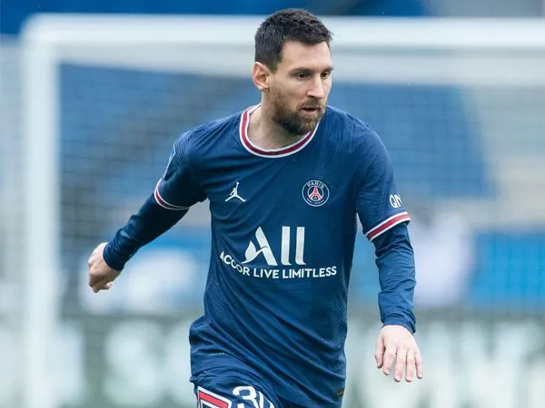 Penyerang Paris Saint-Germain, Lionel Messi.