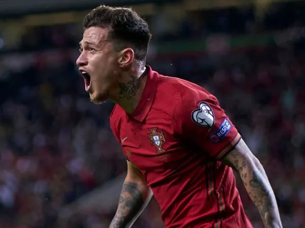 Liverpool Saingi Dua Klub EPL untuk Dapatkan Otavio