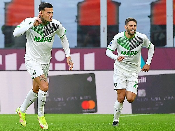 Milan Bakal Temui Sassuolo Bahas Transfer Scamacca dan Berardi