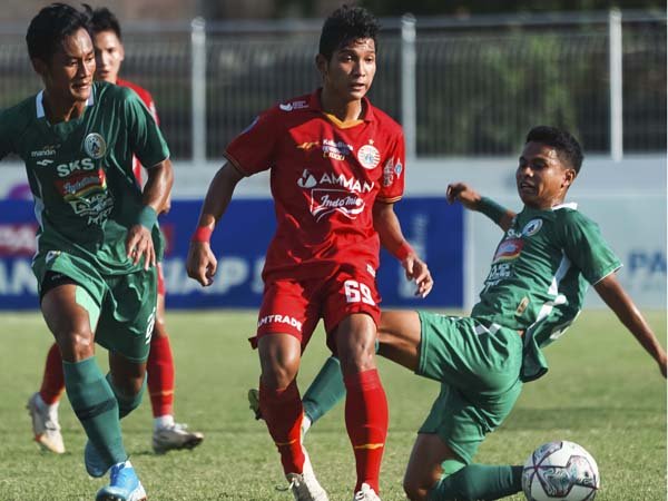 Pemain Persija Jakarta Panik Karena Kebobolan Cepat Lewat Penalti