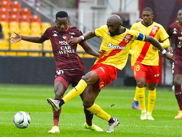 Alternatif Renato Sanches, Milan Lirik Bintang RC Lens Seko Fofana