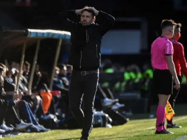 Pelatih Celta Vigo, Eduardo Coudet saat timnya kalah dari Real Madrid.