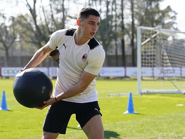 Tak Ragukan Potensi Lazetic, Milan Sadar Bakal Perlu Waktu