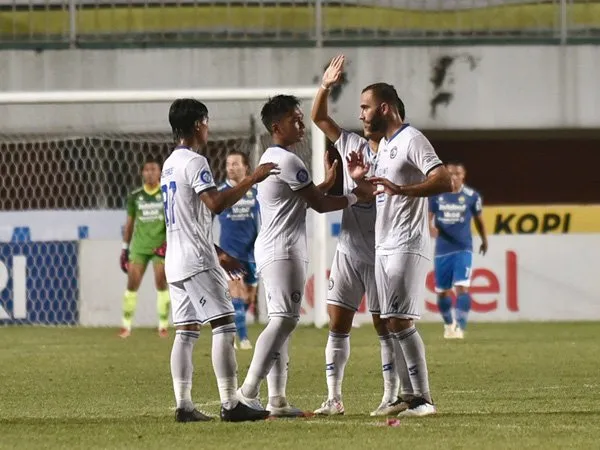 Skuat Arema FC tidak akan dirombak