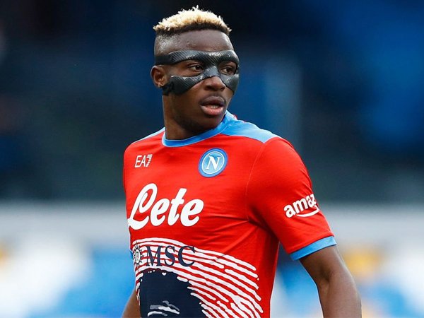 Jangan Ganggu Victor Osimhen dengan Kabar Ketertarikan MU dan Arsenal