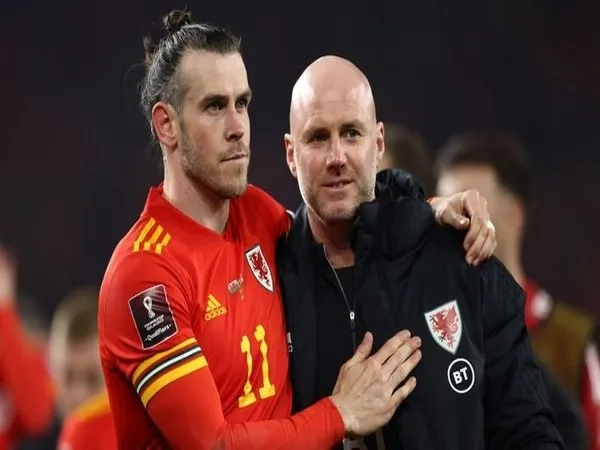 Manajer Timnas Wales yakni Rob Page, berani mengonfirmasi jika Gareth Bale masih akan bermain sepakbola apabila Wales lolos ke Piala Dunia 2022 Qatar / via Getty Images