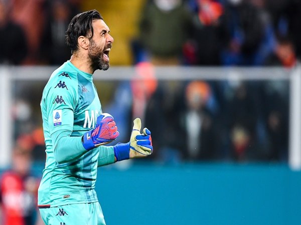 Lazio Pertimbangkan Sirigu Untuk Gantikan Pepe Reina