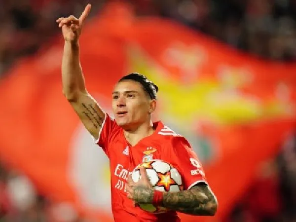 Diego Forlan Meyakini Bahwa Darwin Nunez Akan Sukses Di MU