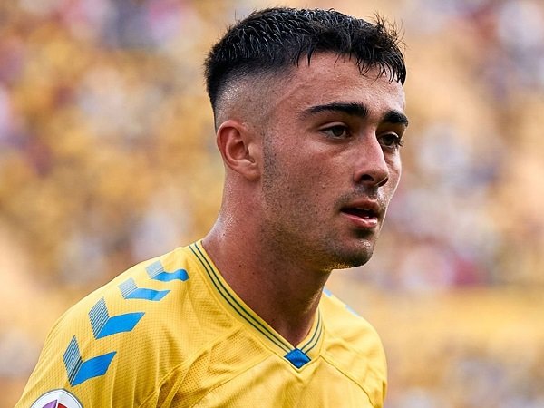 Milan Masih Pantau Starlet Las Palmas Alberto Moleiro, Siap Maju?