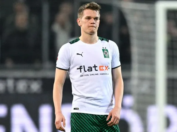 Bek Borussia Monchengladbach, Matthias Ginter.