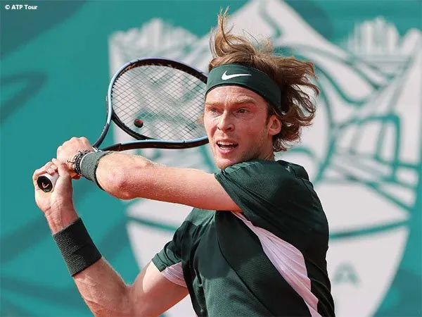 Andrey Rublev lolos ke semifinal di Belgrade musim 2022 tanpa banyak drama