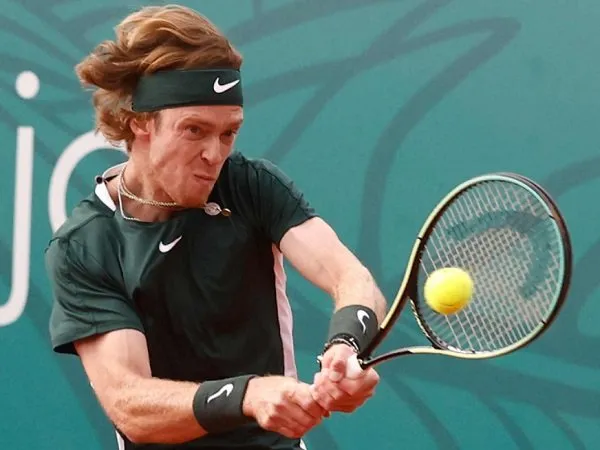 Andrey Rublev siap duel lawan Novak Djokovic di final Serbia Open 2022