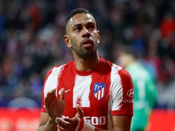 Renan Lodi Jadi Idaman Newcastle Jelang Bursa Musim Panas