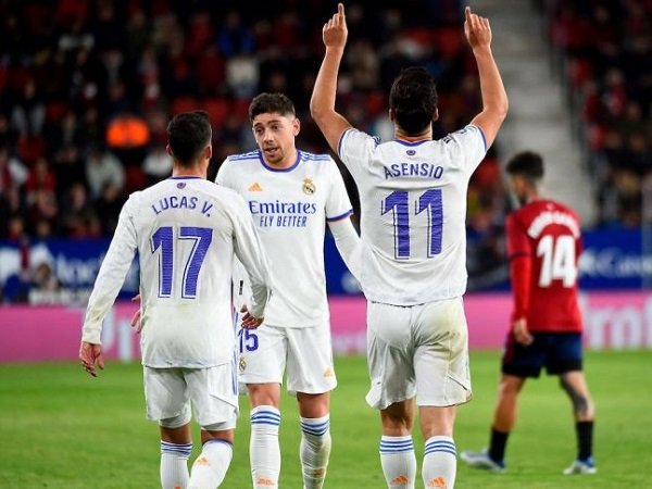 Cari Winger Kanan, Milan Pertimbangkan Dua Pemain Ini