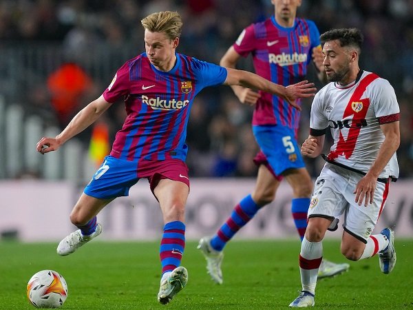 Milan Pantau Situasi Frenkie de Jong, United Pimpin Perburuan