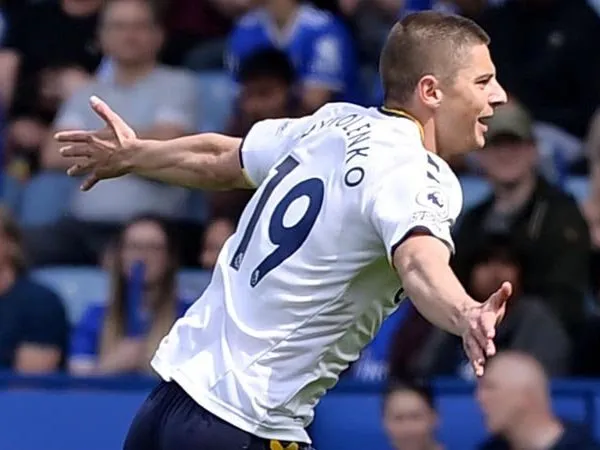 Pickford Ikut Senang Mykolenko Cetak Gol Pertama Bagi Everton