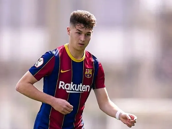 Bek muda Barcelona, Mika Marmol. (Images: Getty)