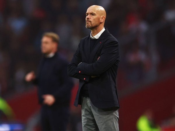 Erik ten Hag Tak Tutup Peluang Kembali ke Ajax Bersama Overmars
