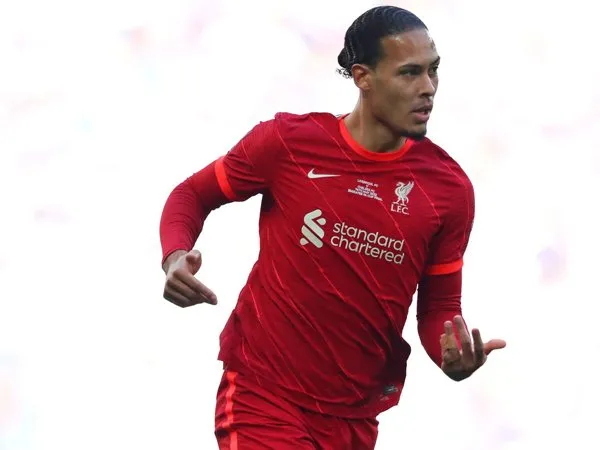 Van Dijk Pilih 5 Bek Terbaik Sepanjang Sejarah Liga Premier