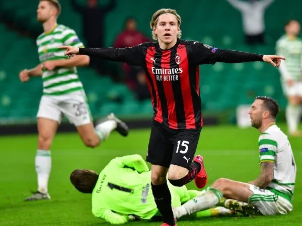 AC Milan Resmi Lepas Jens Petter Hauge Secara Permanen ke Frankfurt