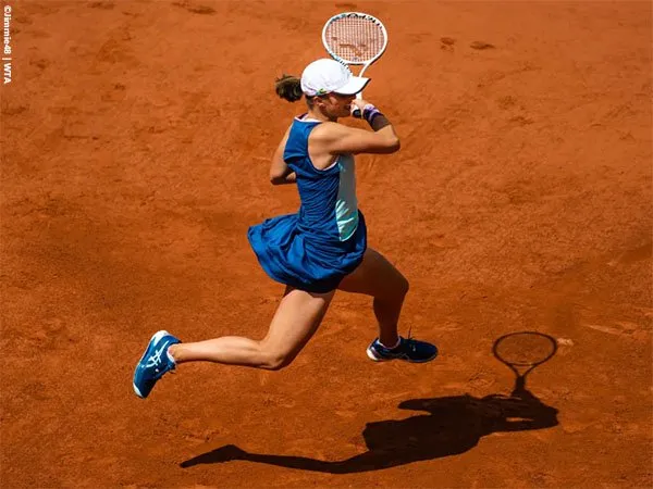 Iga Swiatek temukan formula kemenangan atas Danka Kovinic di French Open
