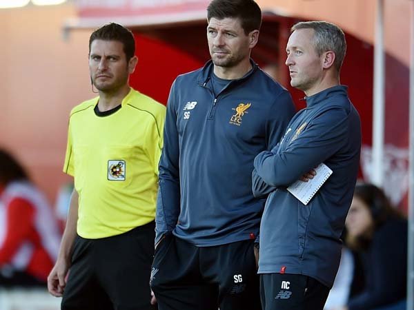 Gerrard Akan Ajak Mantan Pelatih Liverpool ke Aston Villa