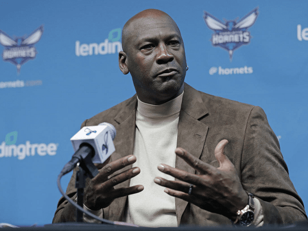 Michael Jordan Akan Tentukan Pelatih Baru Hornets