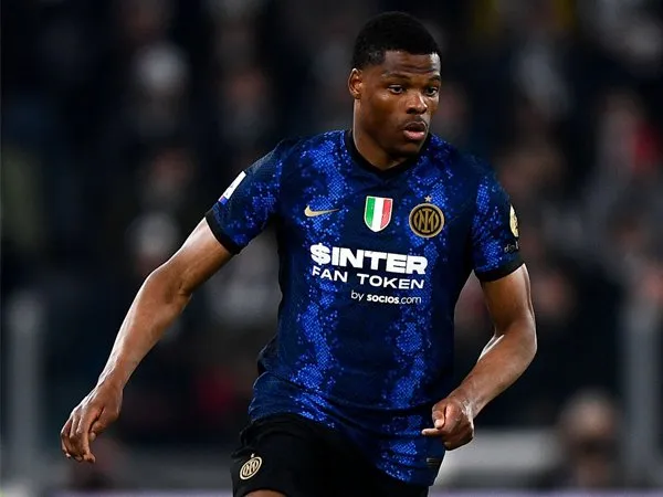 Pemain sayap Inter Milan, Denzel Dumfries.