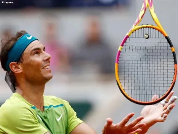Jalani sesi pengobatan pertama, Rafael Nadal gunakan kruk